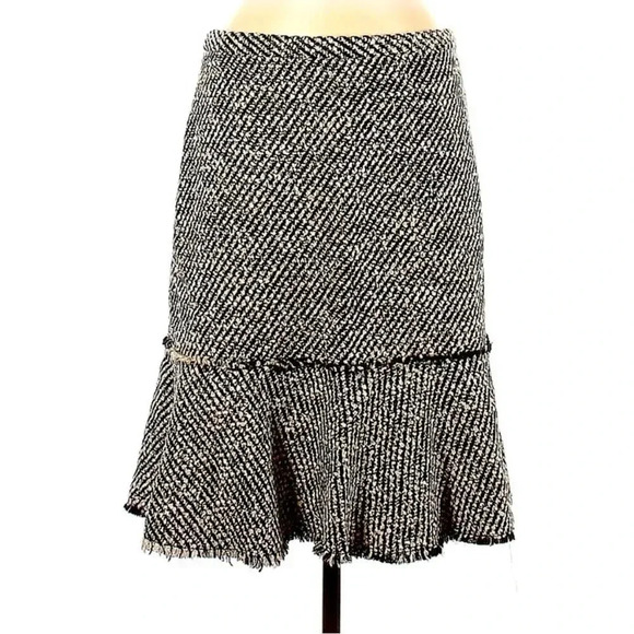 J. Crew | Black & Gold Metallic Flared Tweed Wool Blend Skirt Size 2 - Picture 1 of 5
